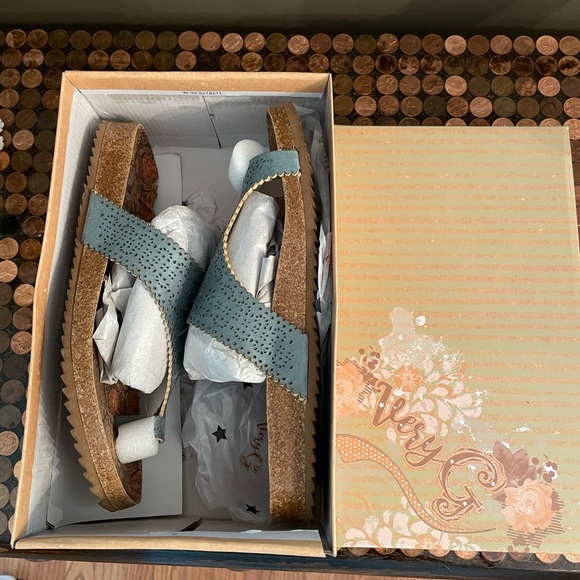 Women’s VERY G western sandals Size 10 NEW! - Picture 2 of 5